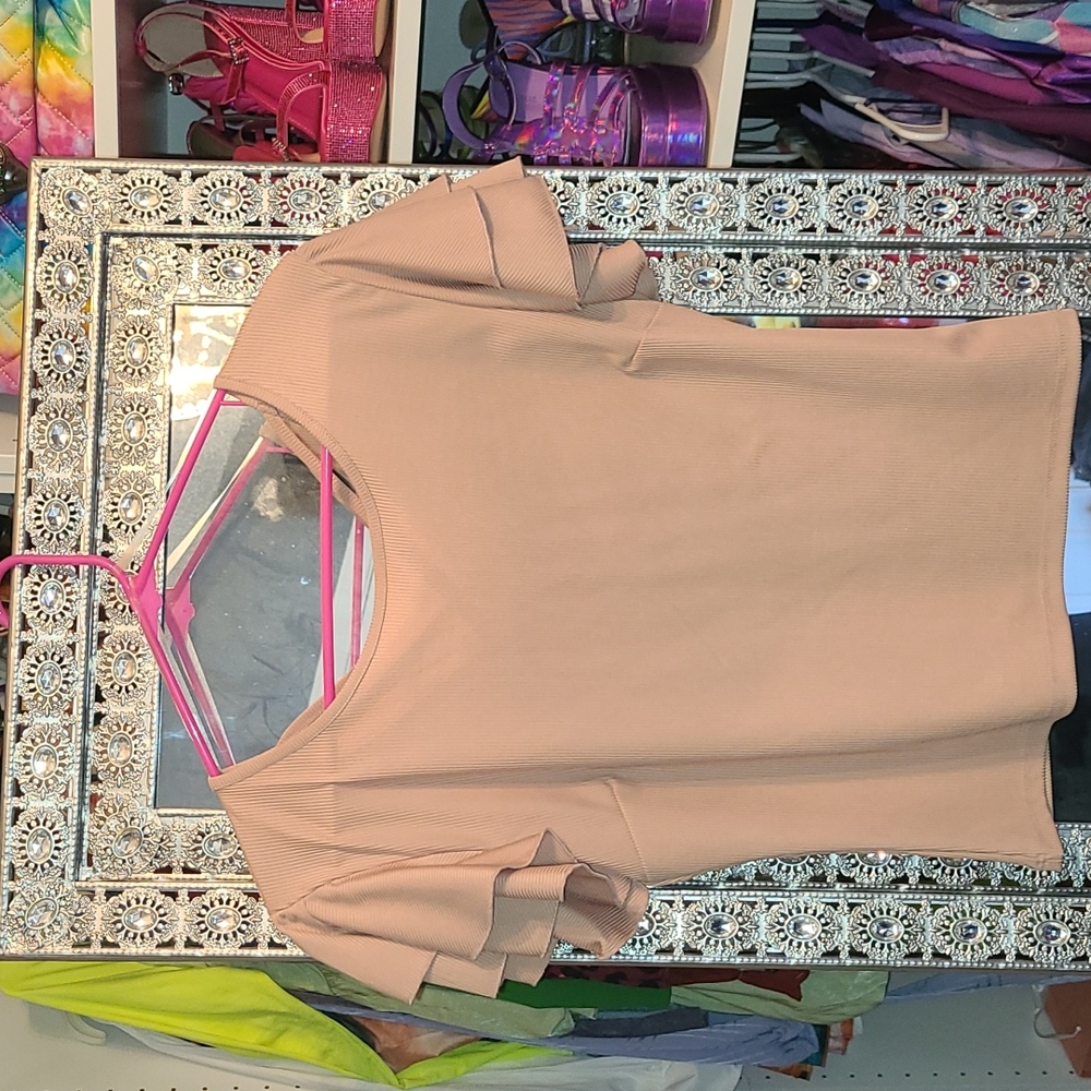 Flutter Top - Picture 1 of 3